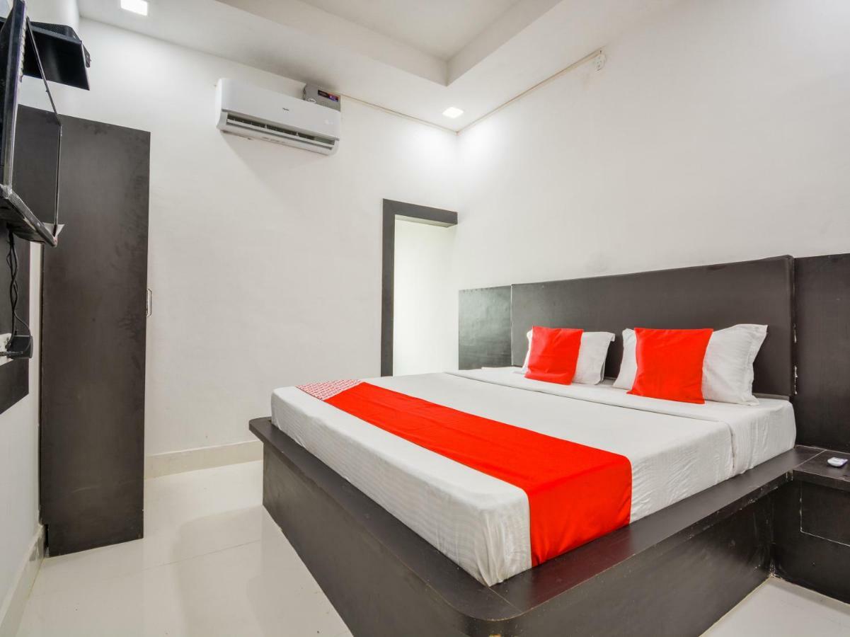 Oyo 43505 Hotel The White House Hisar Exterior photo