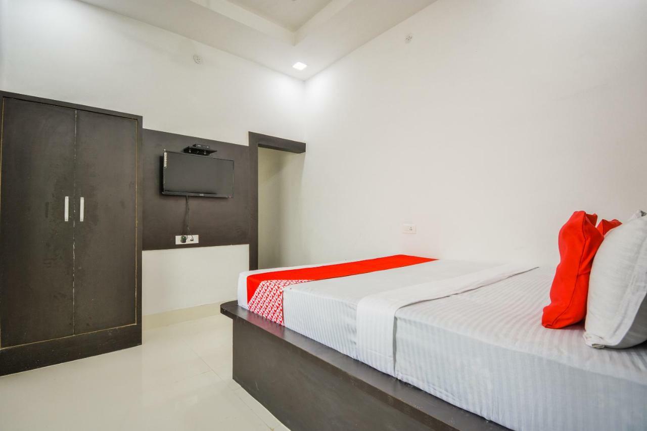 Oyo 43505 Hotel The White House Hisar Exterior photo