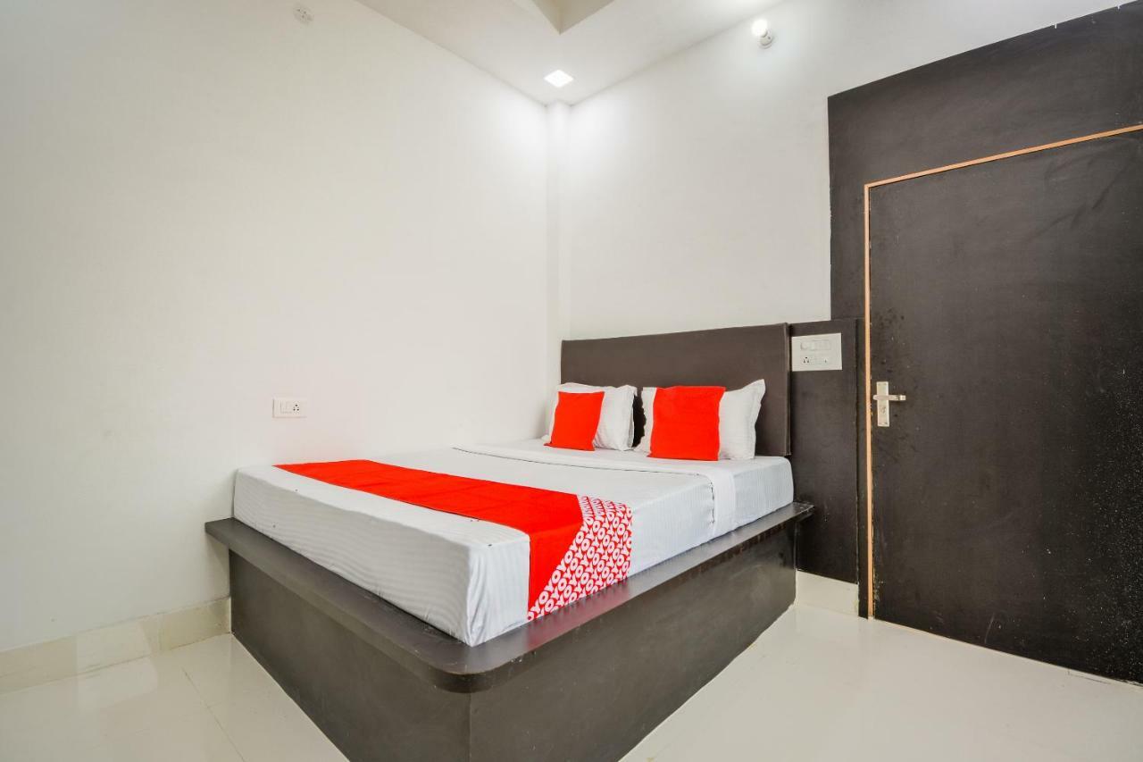 Oyo 43505 Hotel The White House Hisar Exterior photo